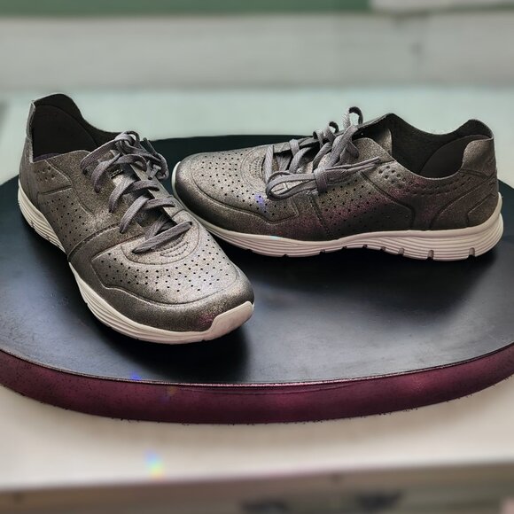 *New Low Price* Gunmetal Sneakers by Sketchers - Picture 1 of 8